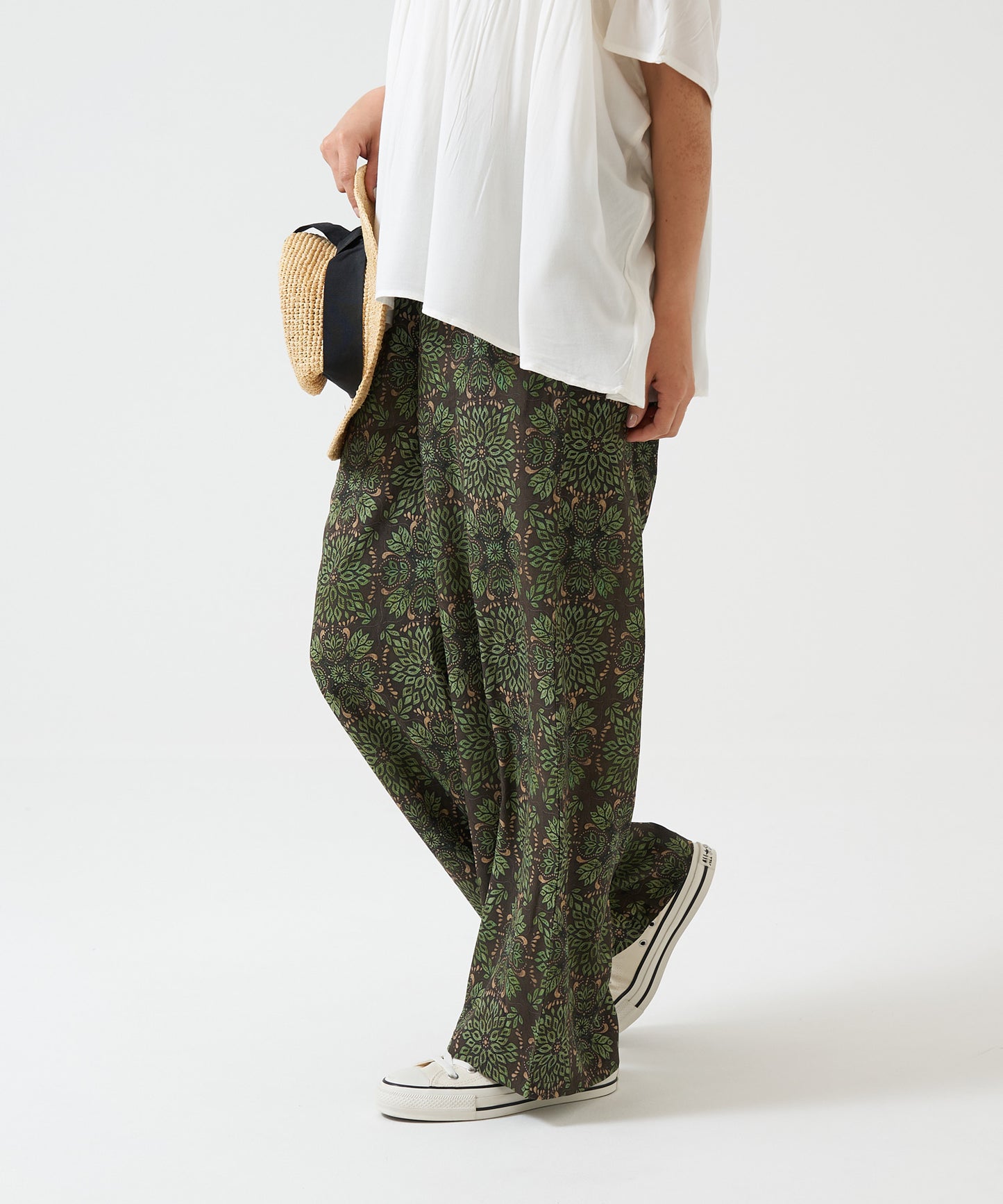 Easy Botanical Pattern Wide Pants