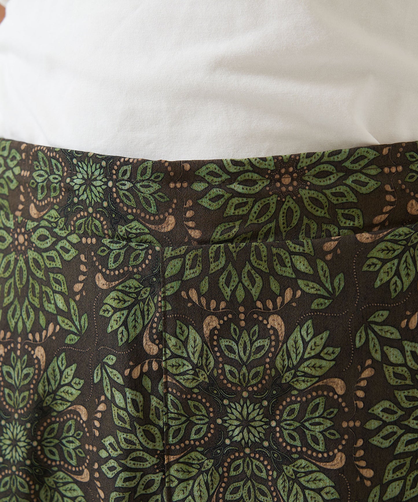 Easy Botanical Pattern Wide Pants