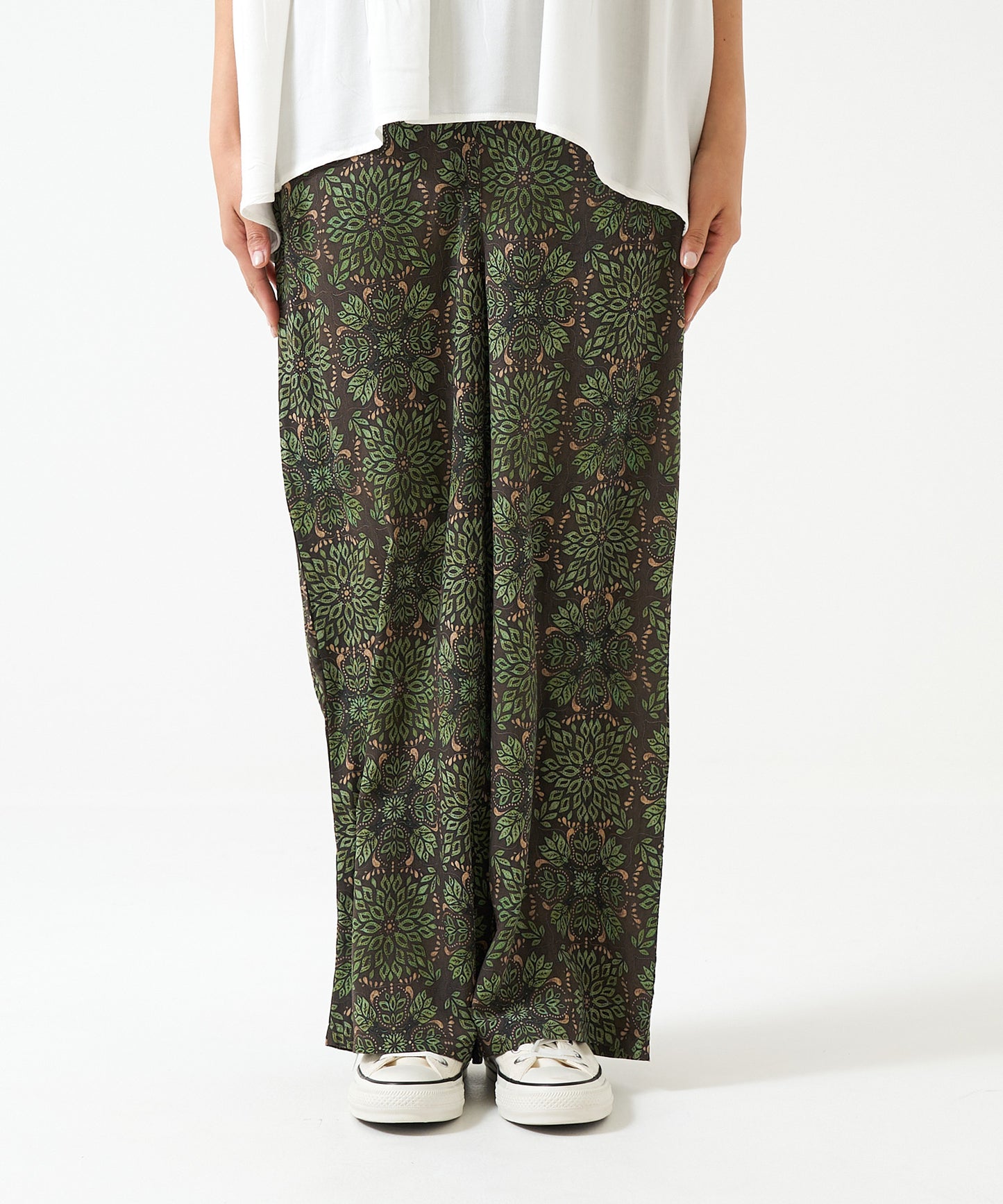 Easy Botanical Pattern Wide Pants