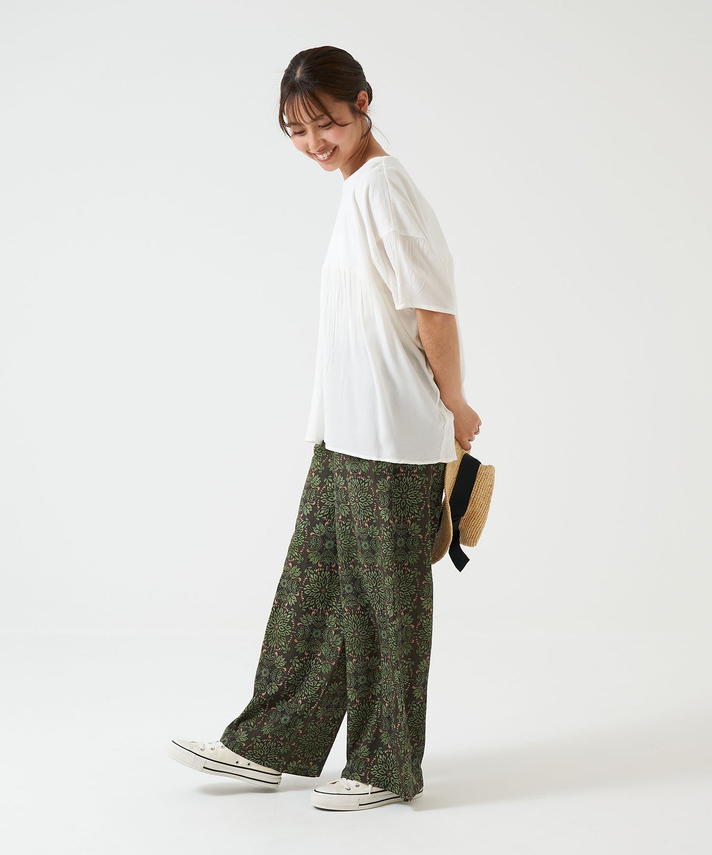 Easy Botanical Pattern Wide Pants