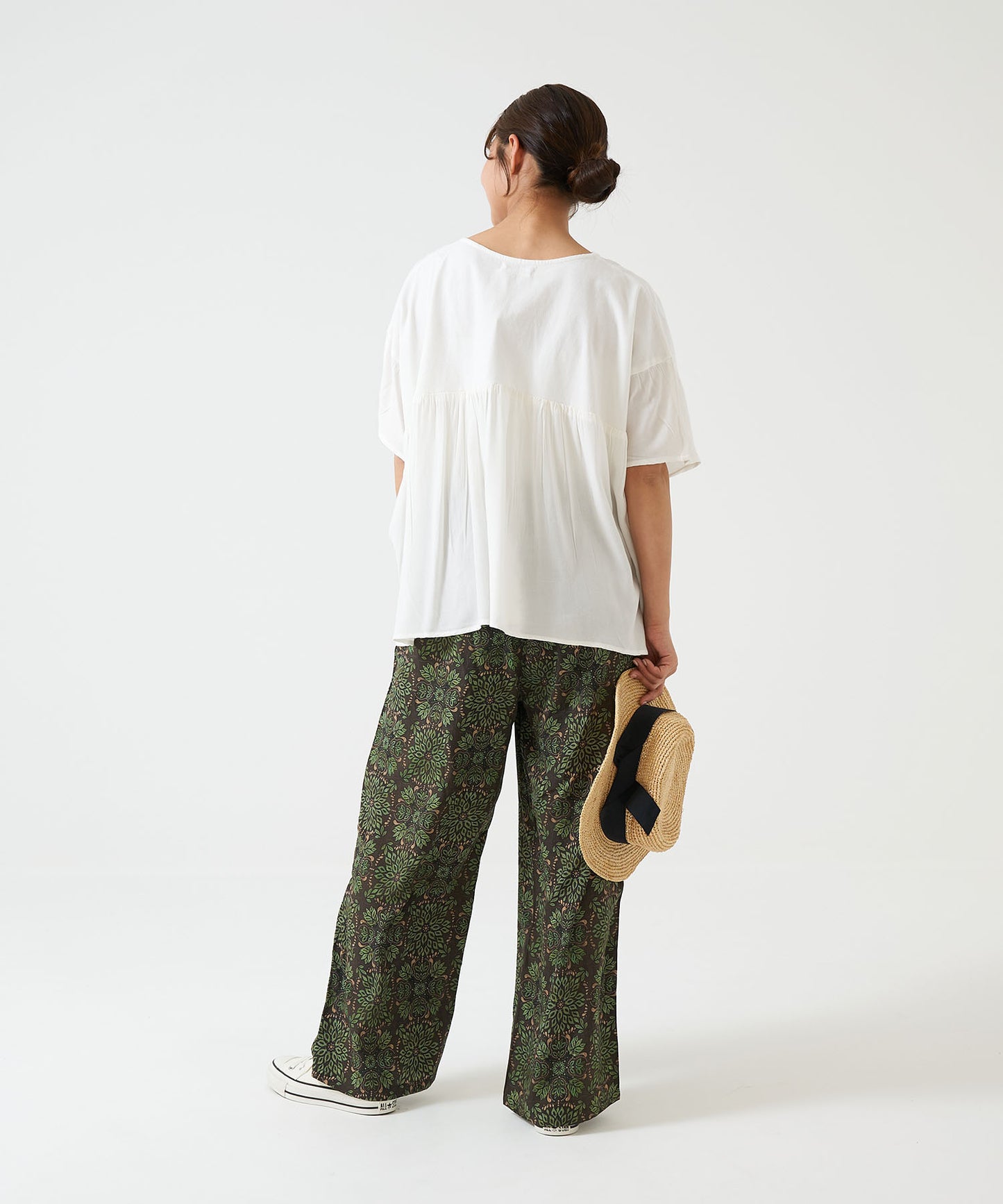 Easy Botanical Pattern Wide Pants