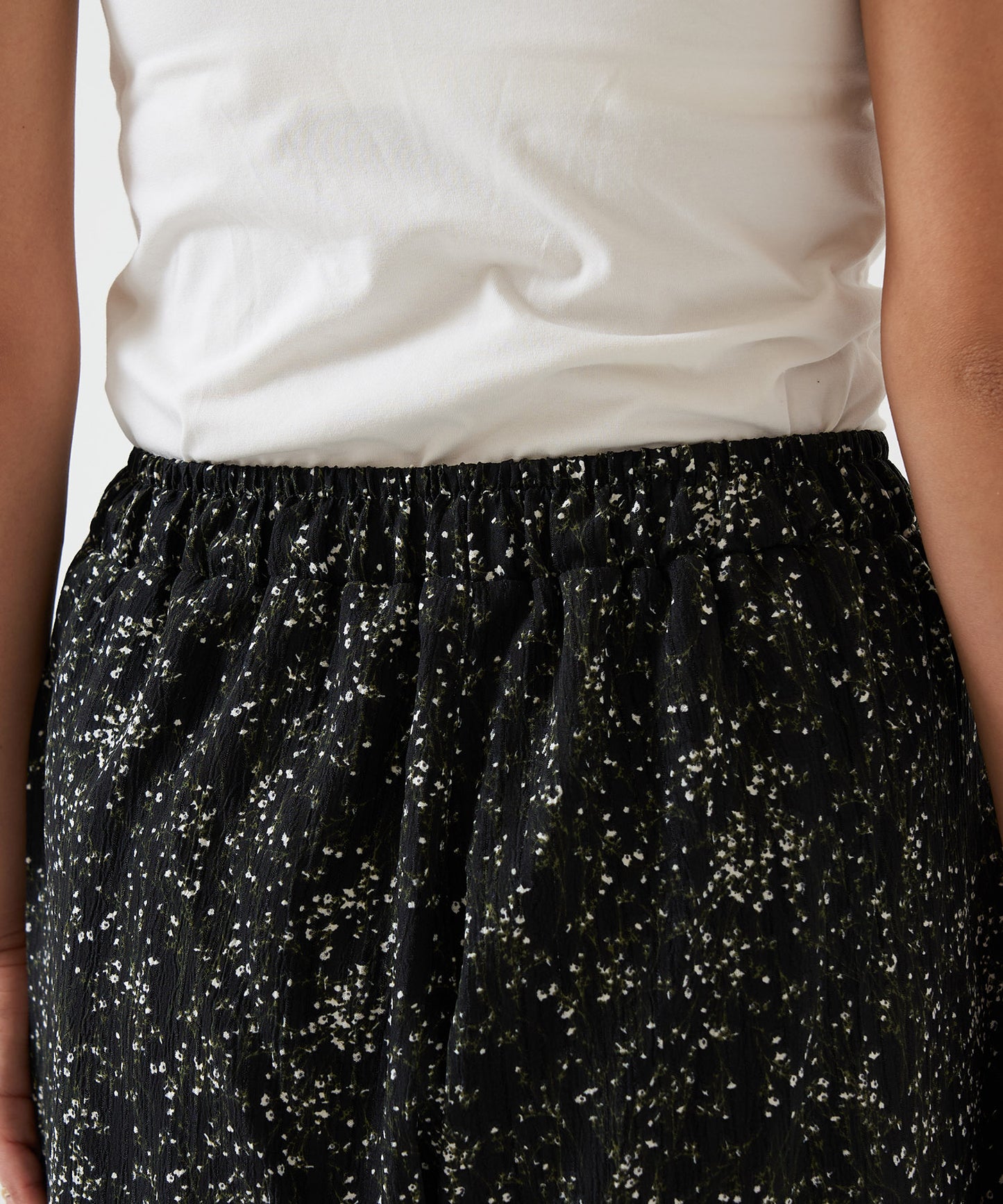 Easy Pattern Wide Pants