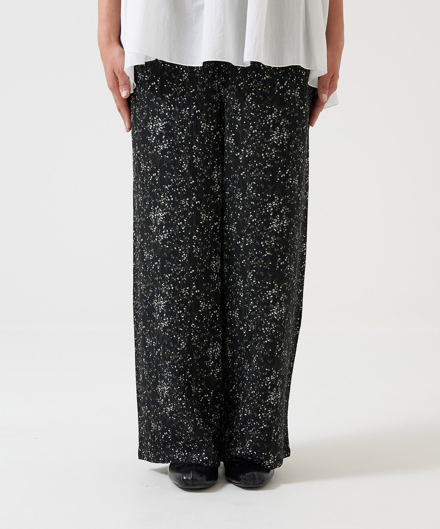 Easy Pattern Wide Pants