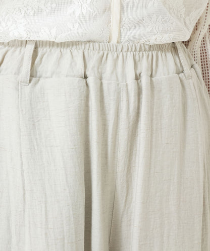 Tuck pants with belt