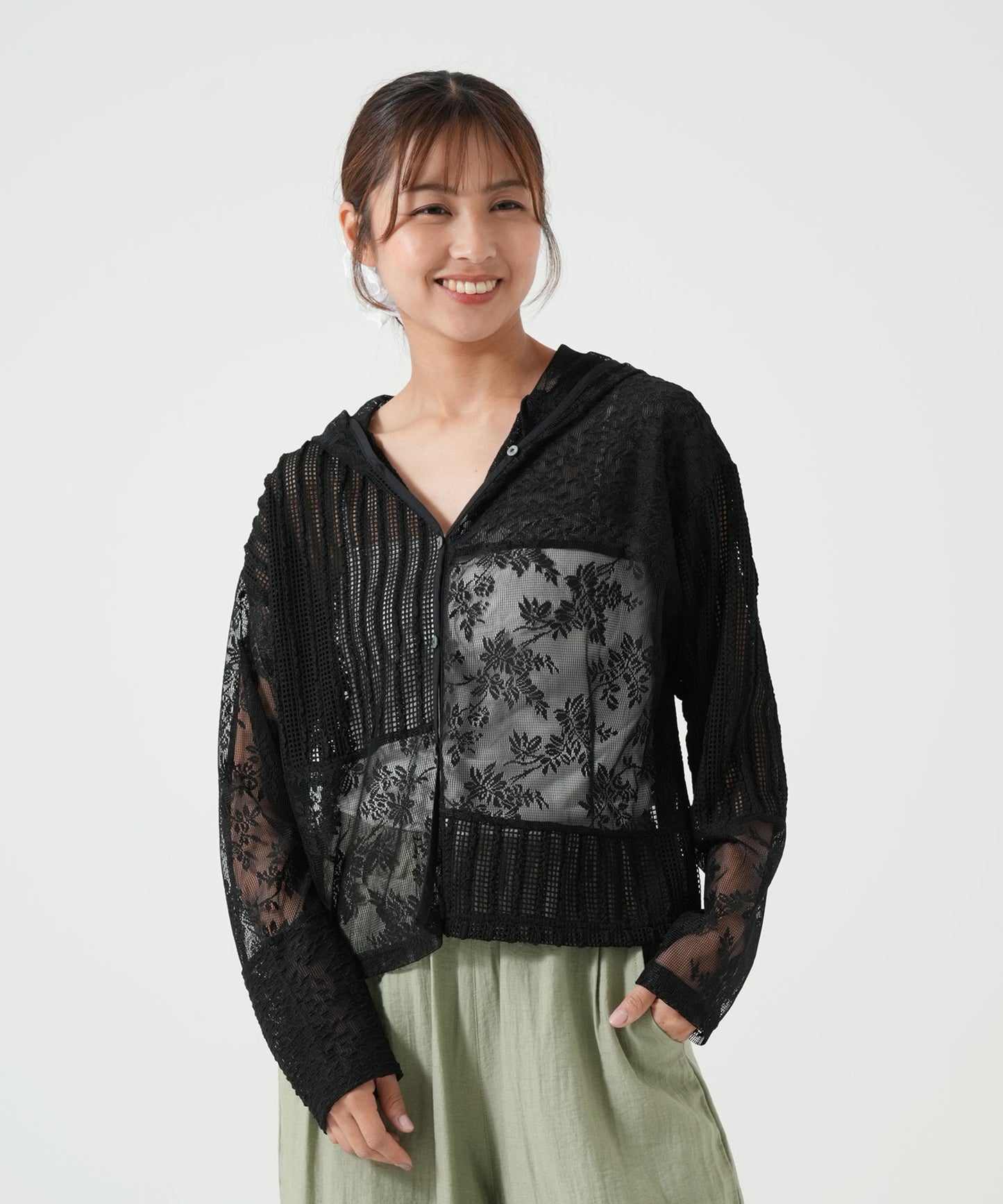 《5月28日入荷予定》レース切替フーディー