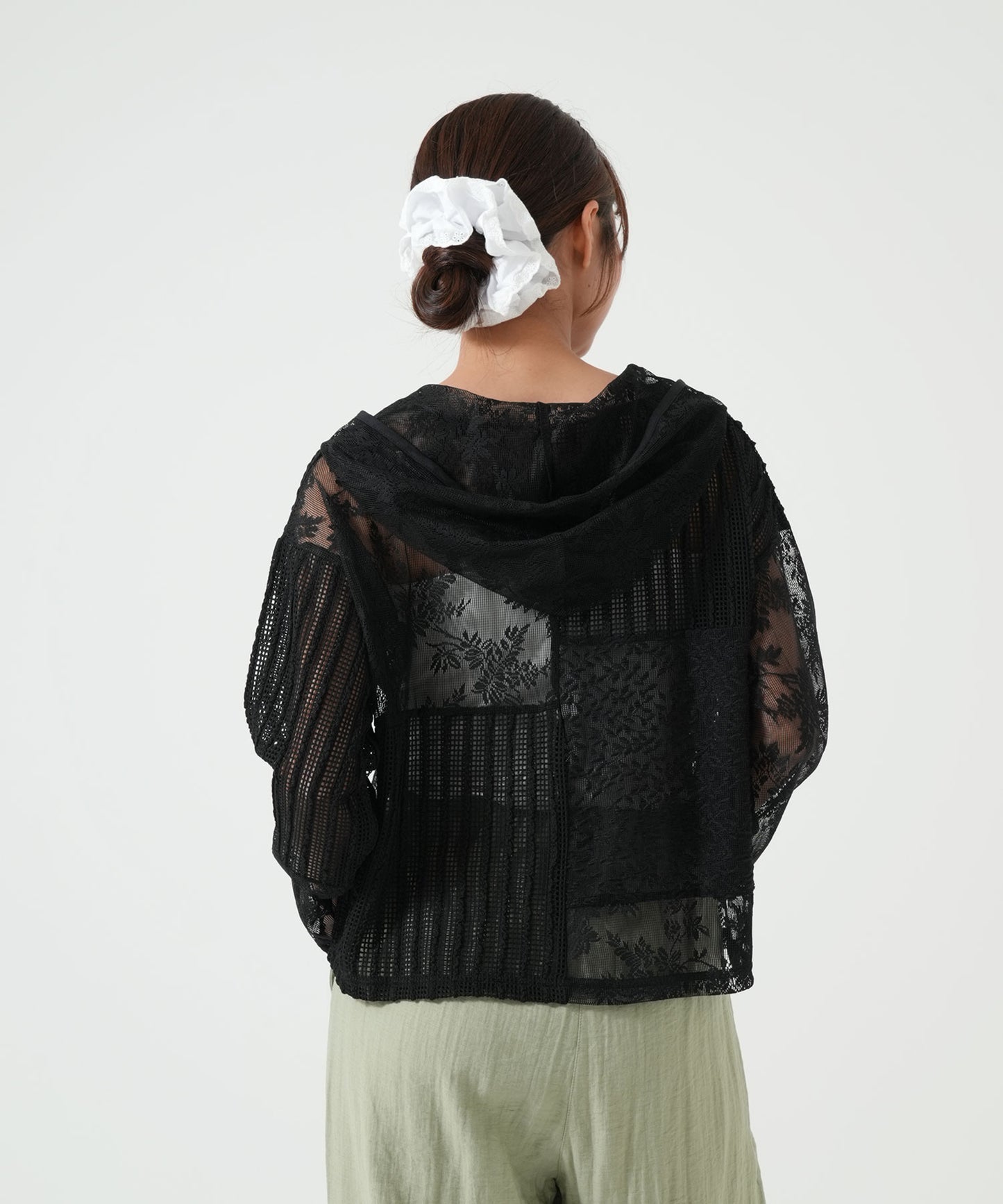 《5月28日入荷予定》レース切替フーディー
