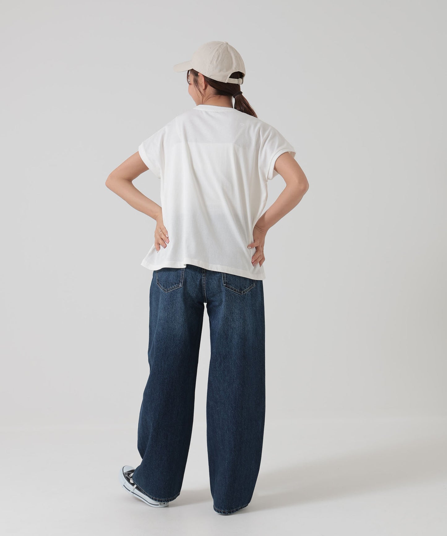 ホワイト / 162cm / M