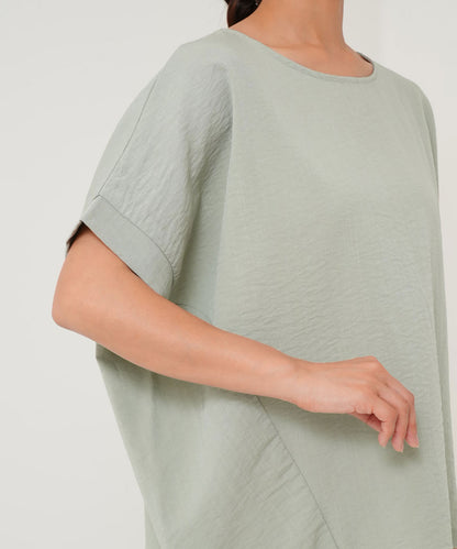 《6月30日入荷》後ろタックプルオーバー