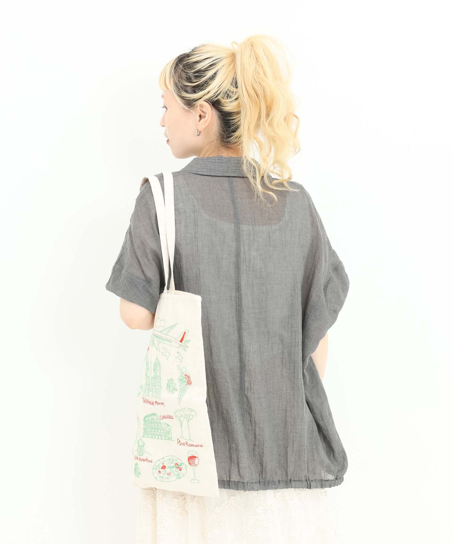 《7月8日入荷予定》前開きドルマンブラウス