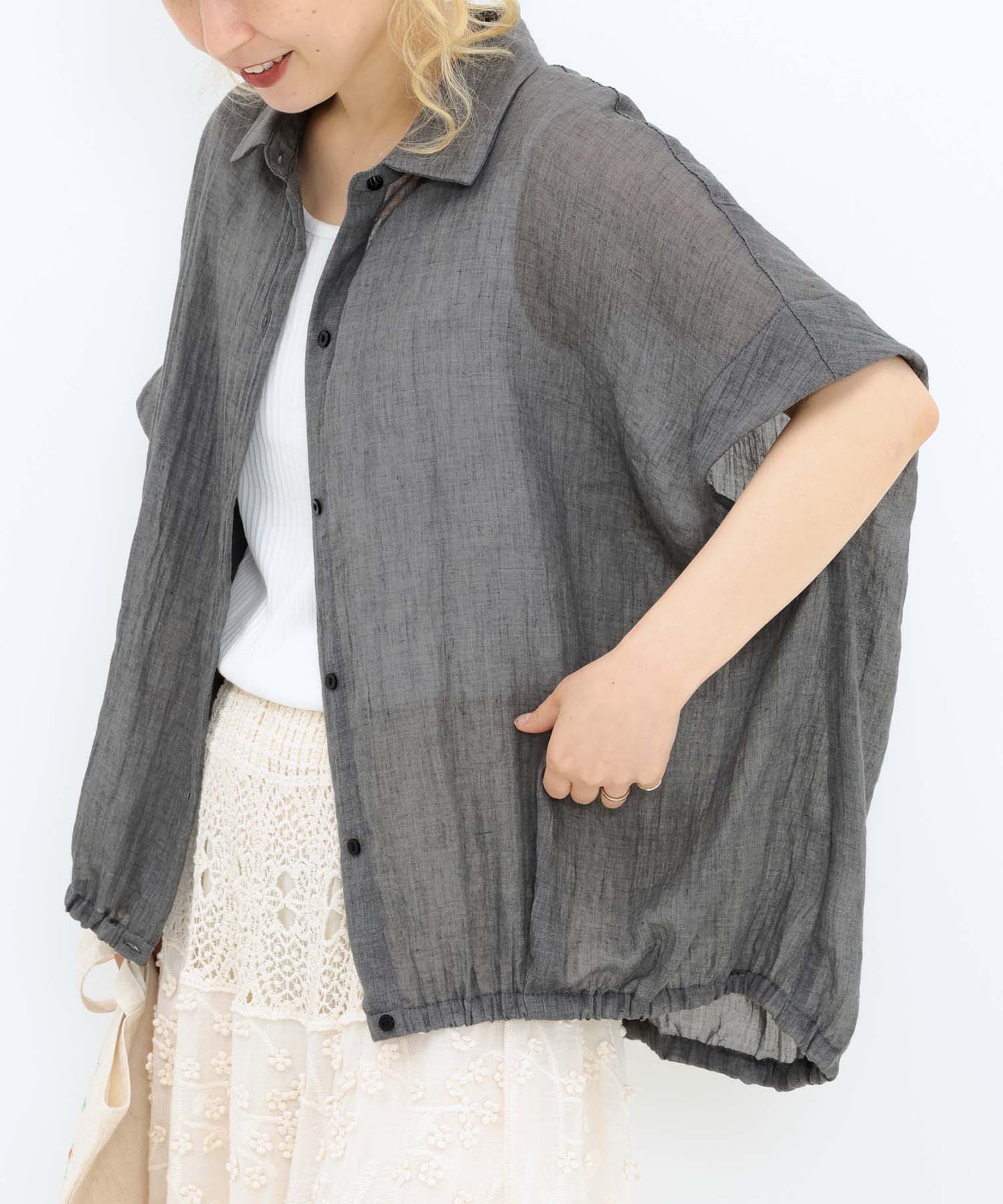 《7月8日入荷予定》前開きドルマンブラウス