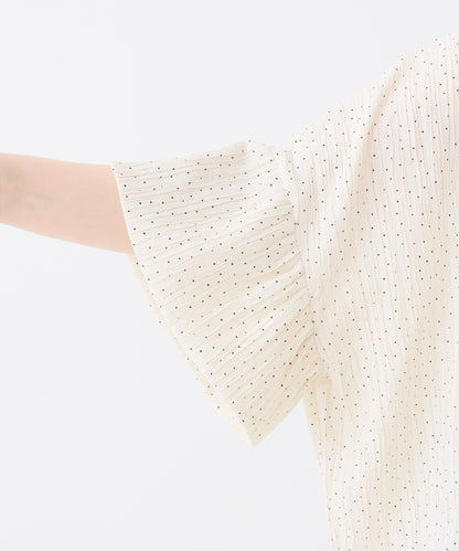 《近日発売》袖フリルドットプルオーバー