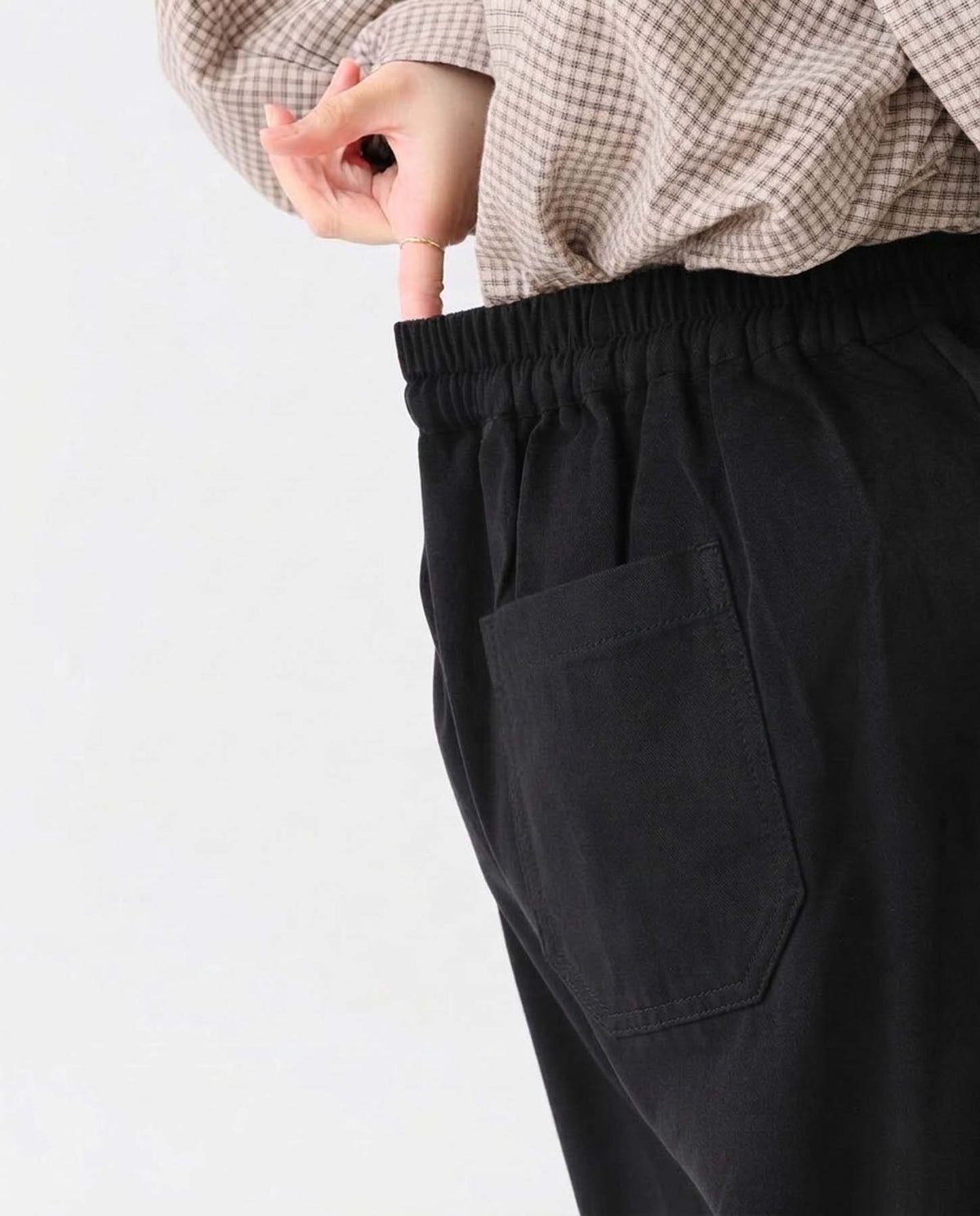 ゆるベイカーワイドパンツ