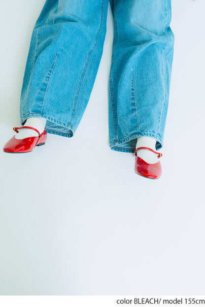 イージーカーブデニムパンツ