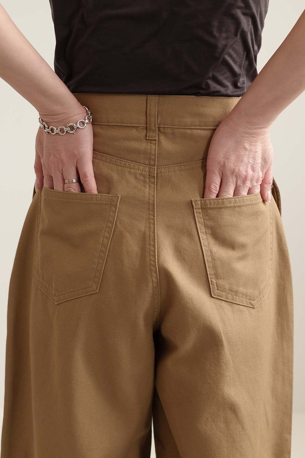 ≪SALE≫Wide Tuck Baggy Pants