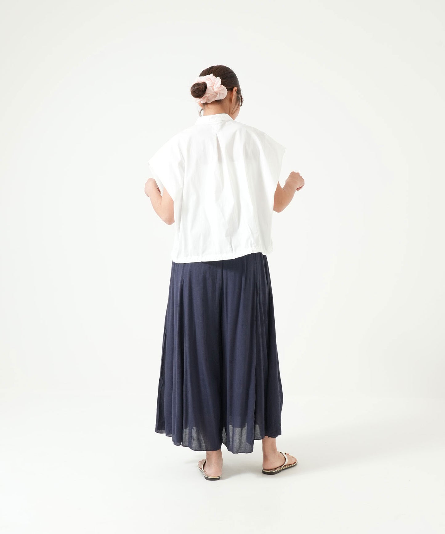 ホワイト / 162cm / FREE
