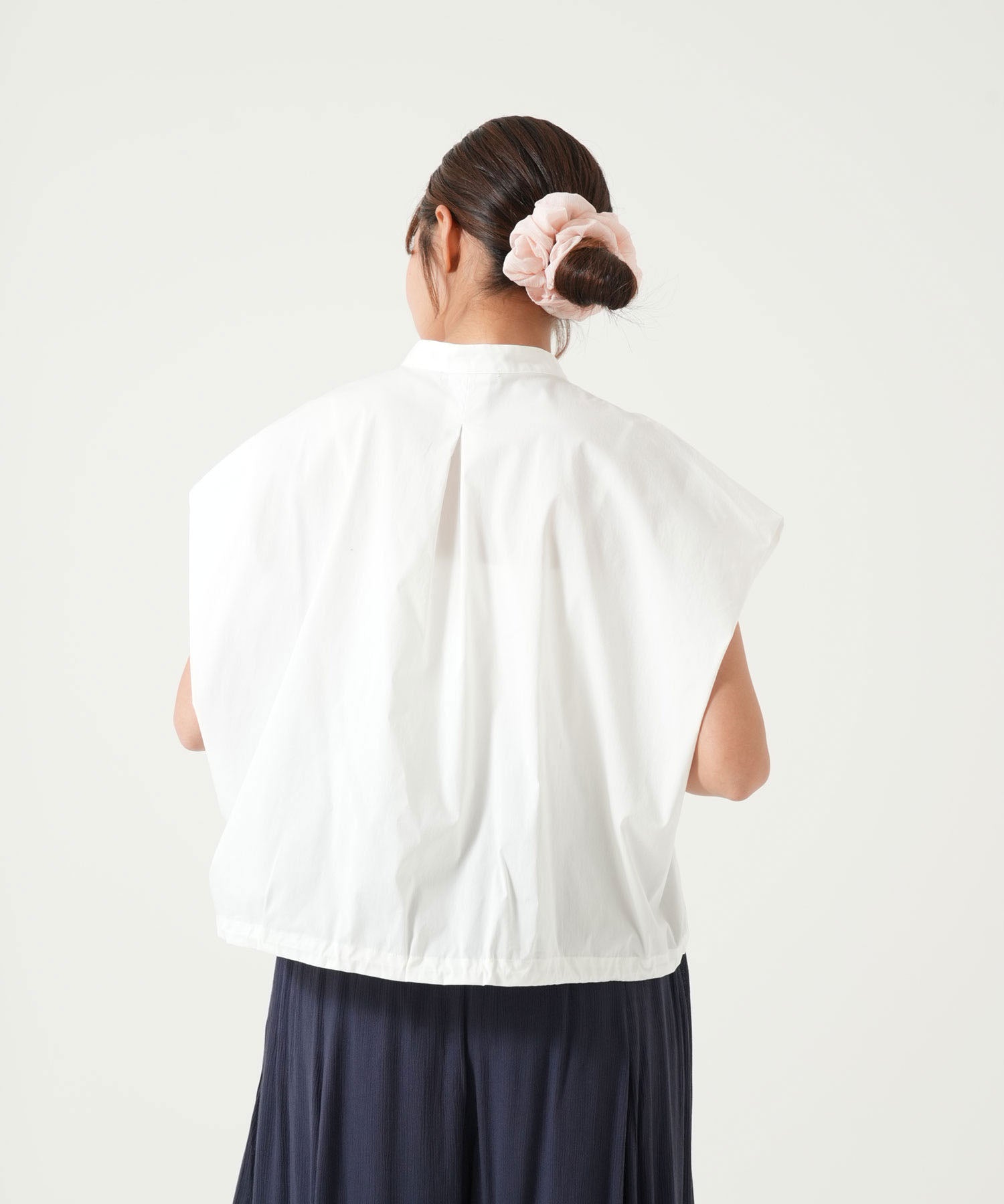 ホワイト / 162cm / FREE