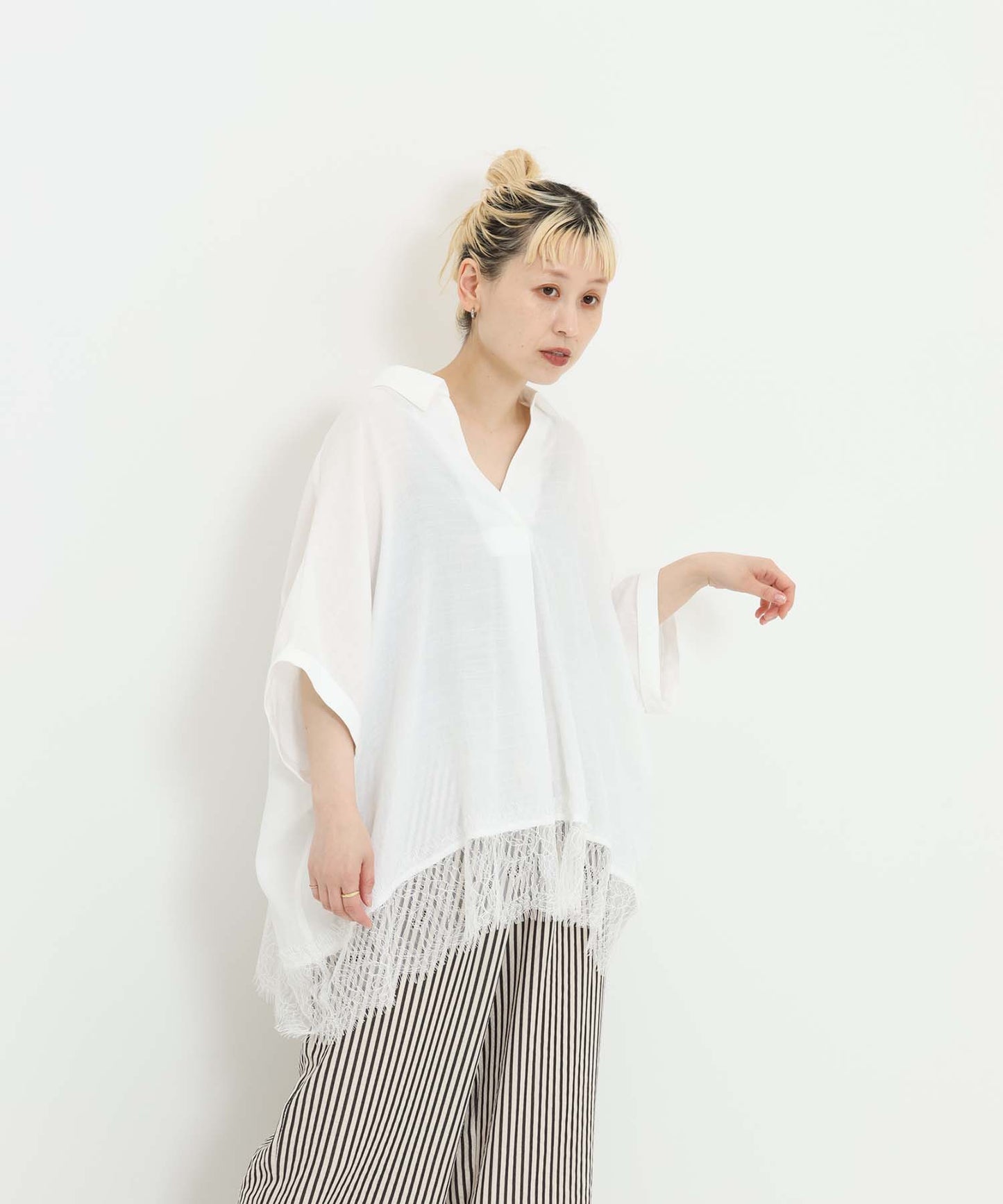 《7月3日入荷予定》裾レーススキッパーブラウス