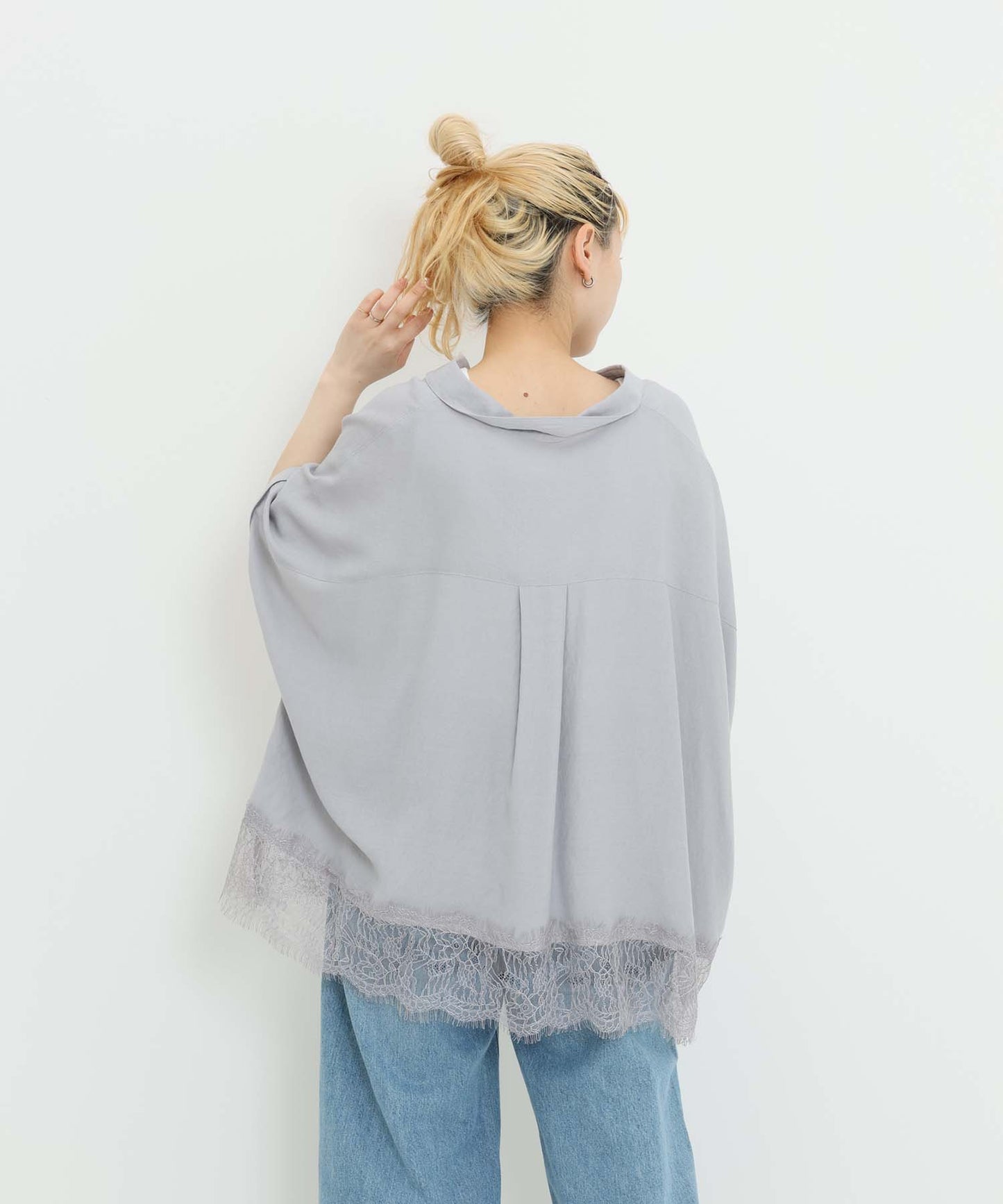 《7月3日入荷予定》裾レーススキッパーブラウス