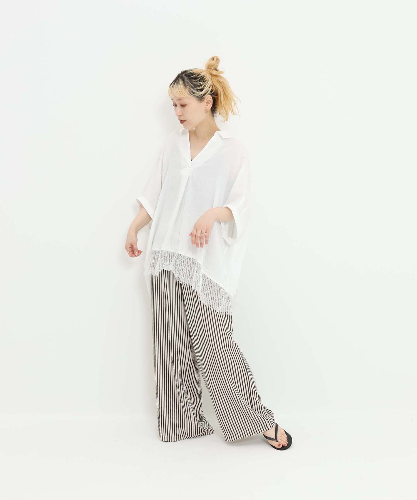 《7月3日入荷予定》裾レーススキッパーブラウス