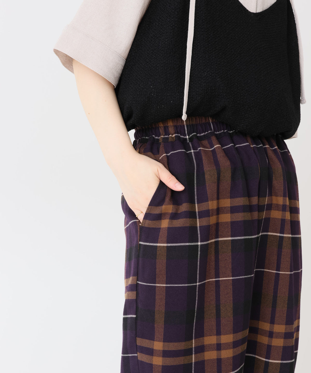 《近日発売》TRテーパードパンツ