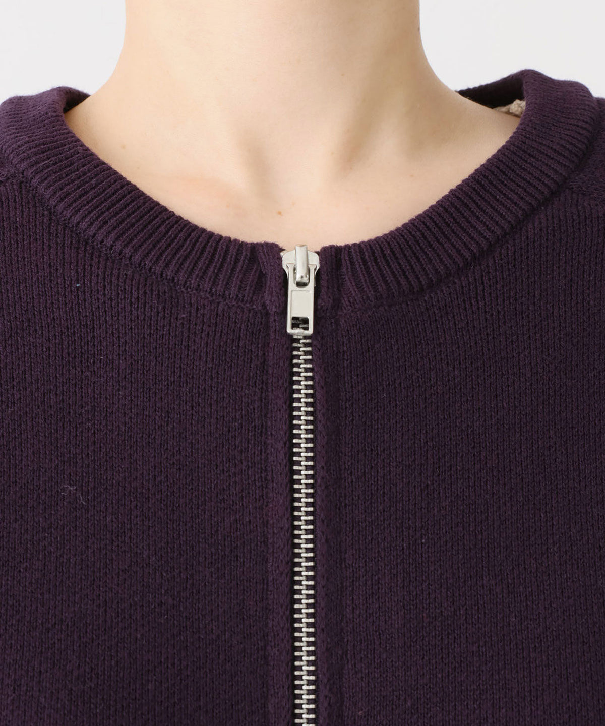 ダークパープル
