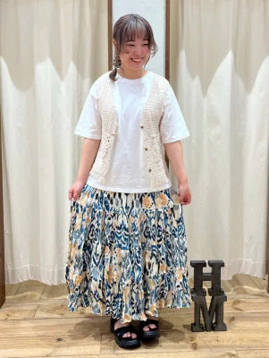 ワイドな無地TEE