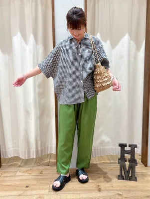 レーヨンタックテーパードパンツ