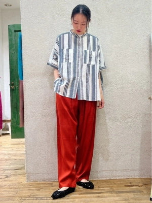 レーヨンタックテーパードパンツ