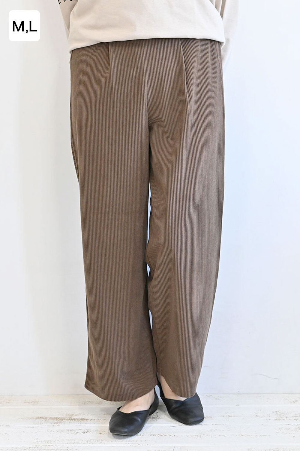カットコーディロイタックワイドパンツ