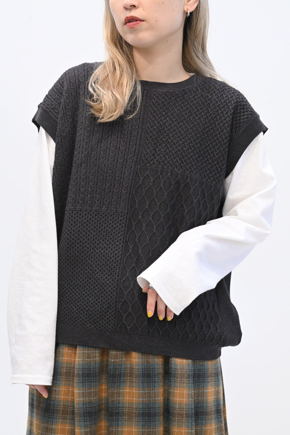 m*様 フミカウチダ　レア　パッチワークベスト 2025年最新】fumikaUCHIDA ベストの人気アイテム - メルカリ