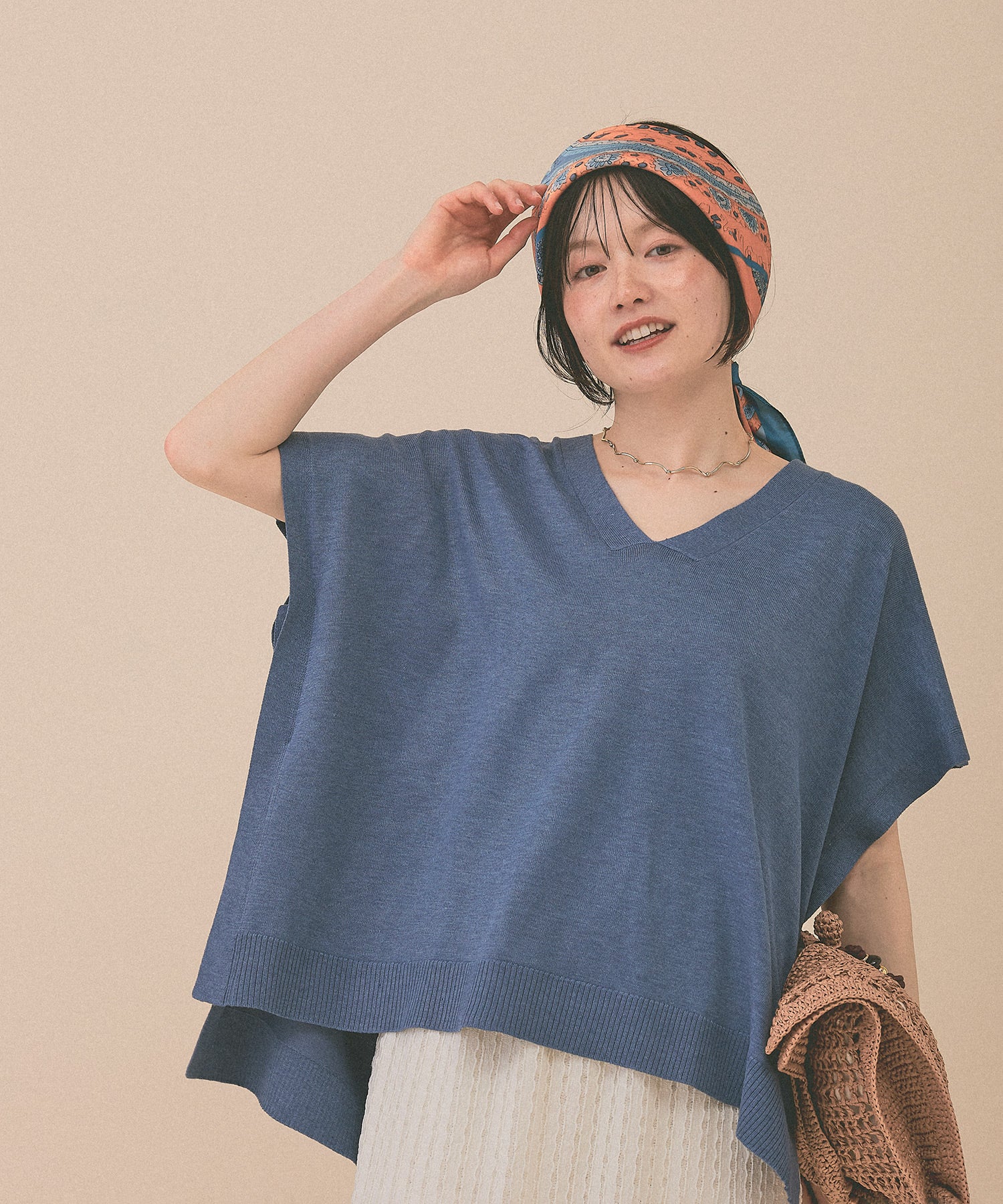 [SALE] Knit V-Neck Poncho Tunic