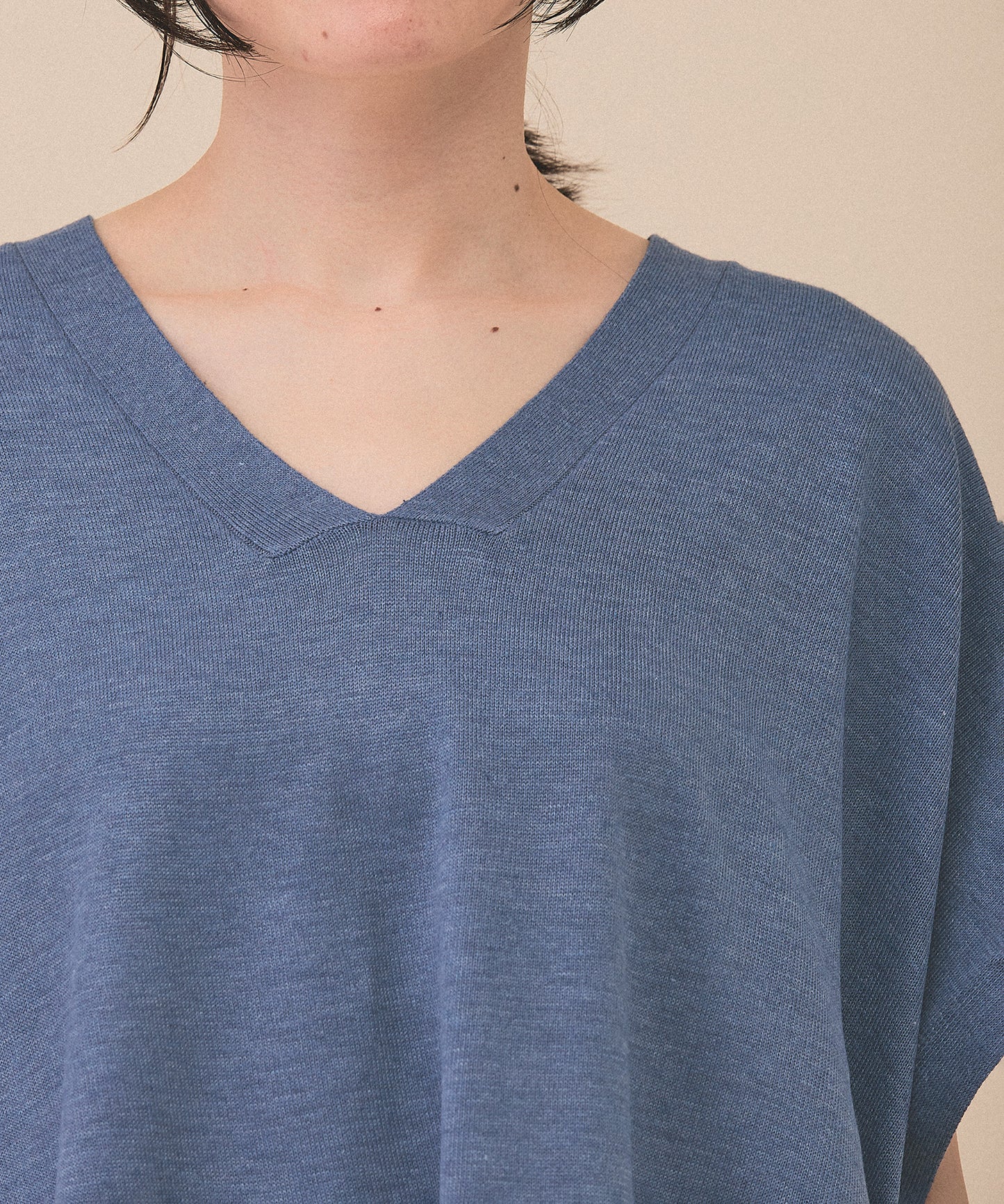 [SALE] Knit V-Neck Poncho Tunic