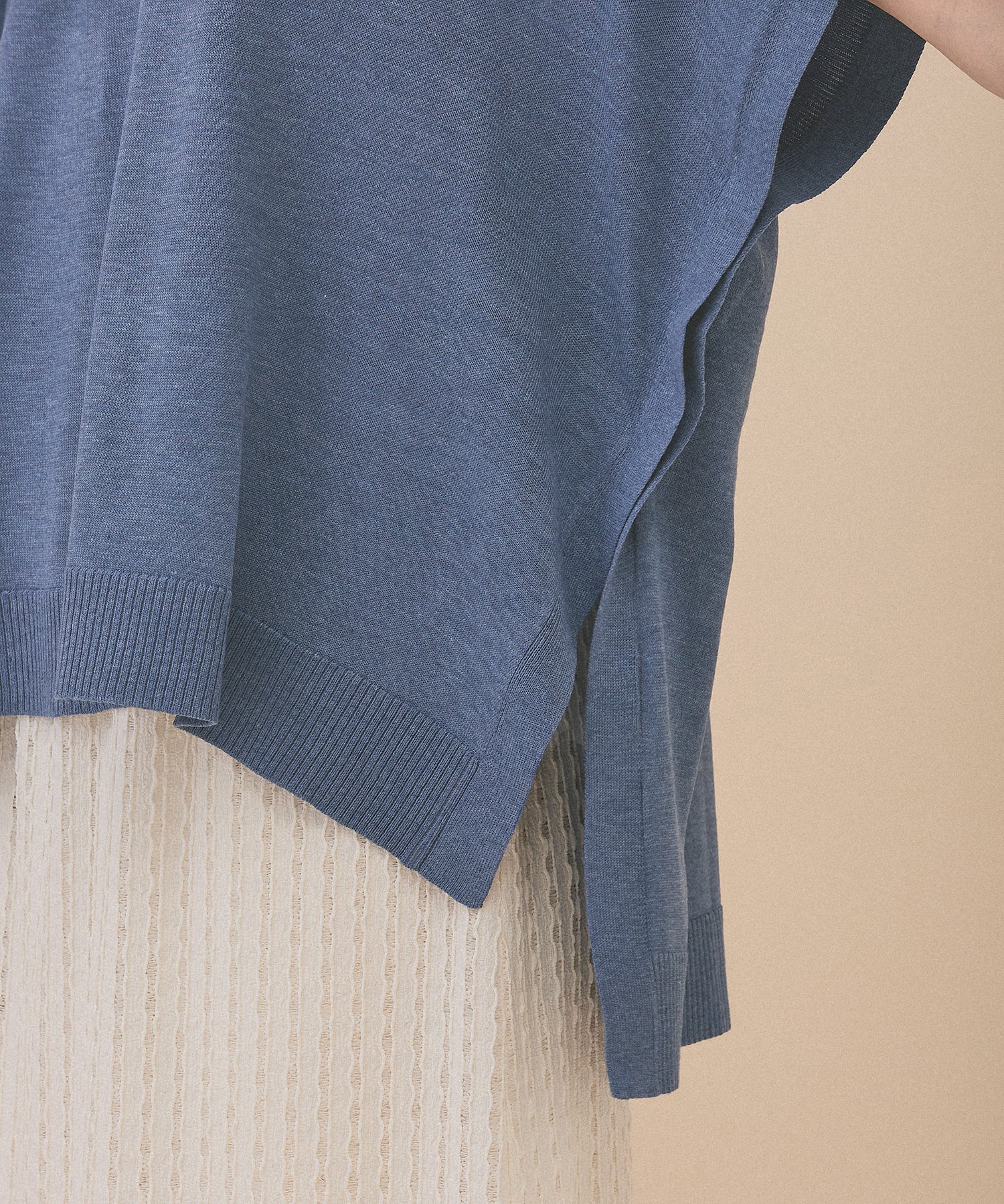 [SALE] Knit V-Neck Poncho Tunic