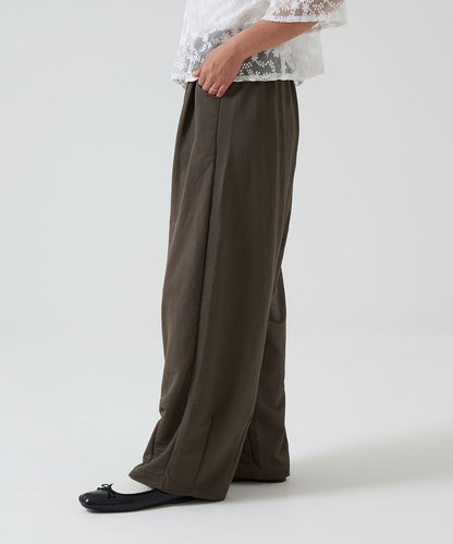 《Scheduled for April 24 Arrival》R/N Pique Tuck Wide Curve Pants