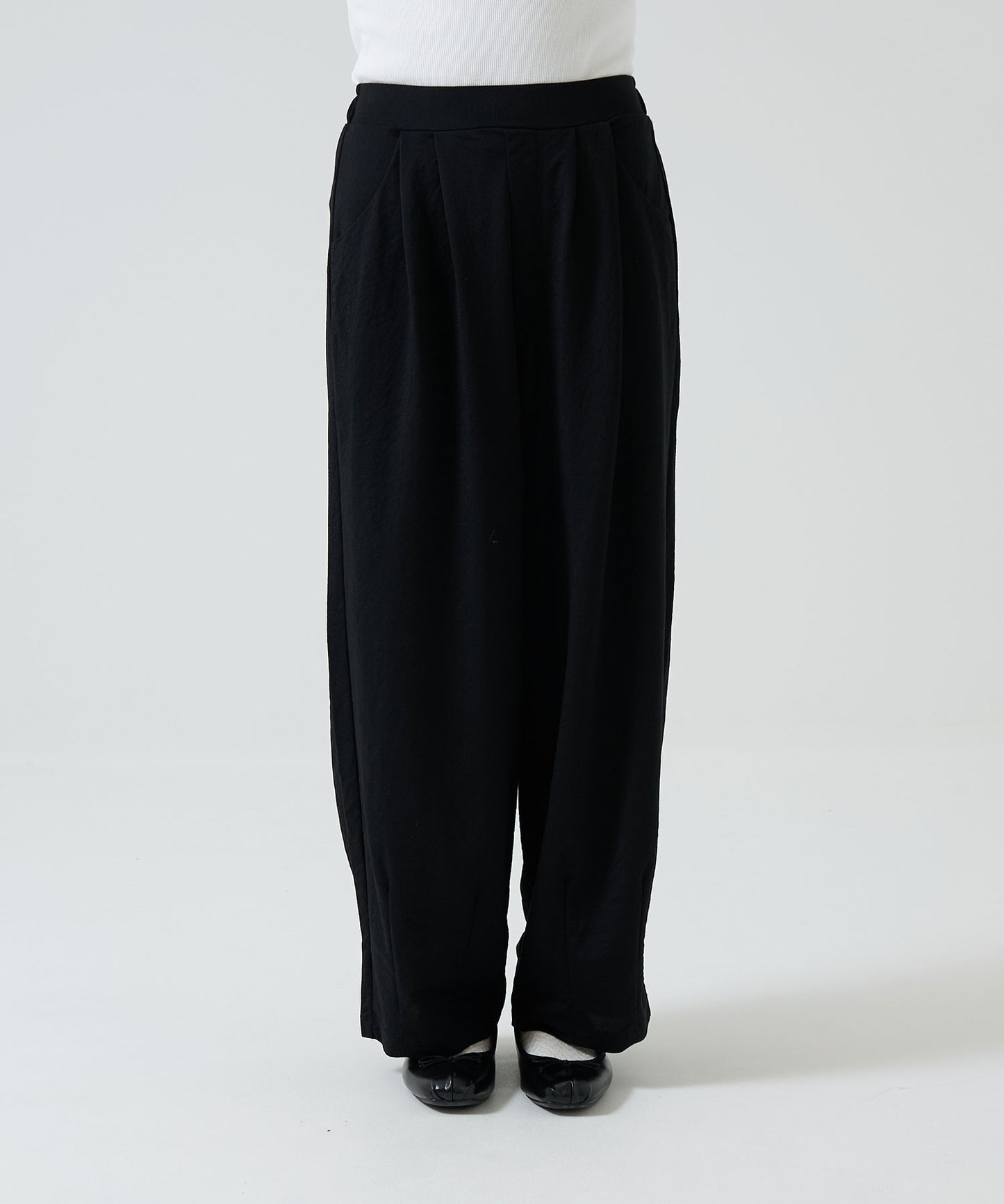 《Scheduled for April 24 Arrival》R/N Pique Tuck Wide Curve Pants