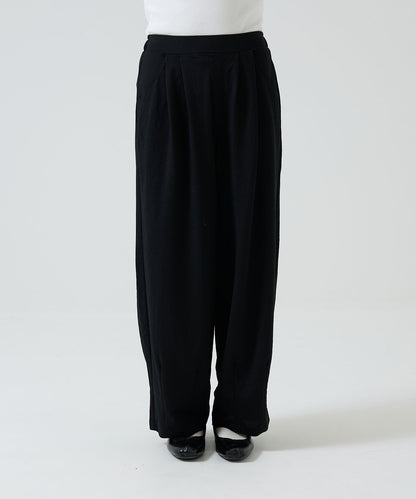《Scheduled for April 24 Arrival》R/N Pique Tuck Wide Curve Pants