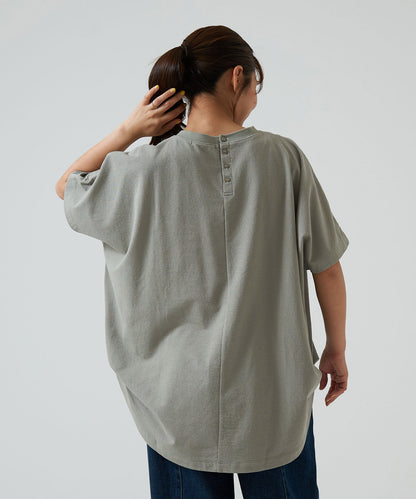 《Scheduled for Arrival Soon》Cut Crepe Back Henley Dolman Tunic
