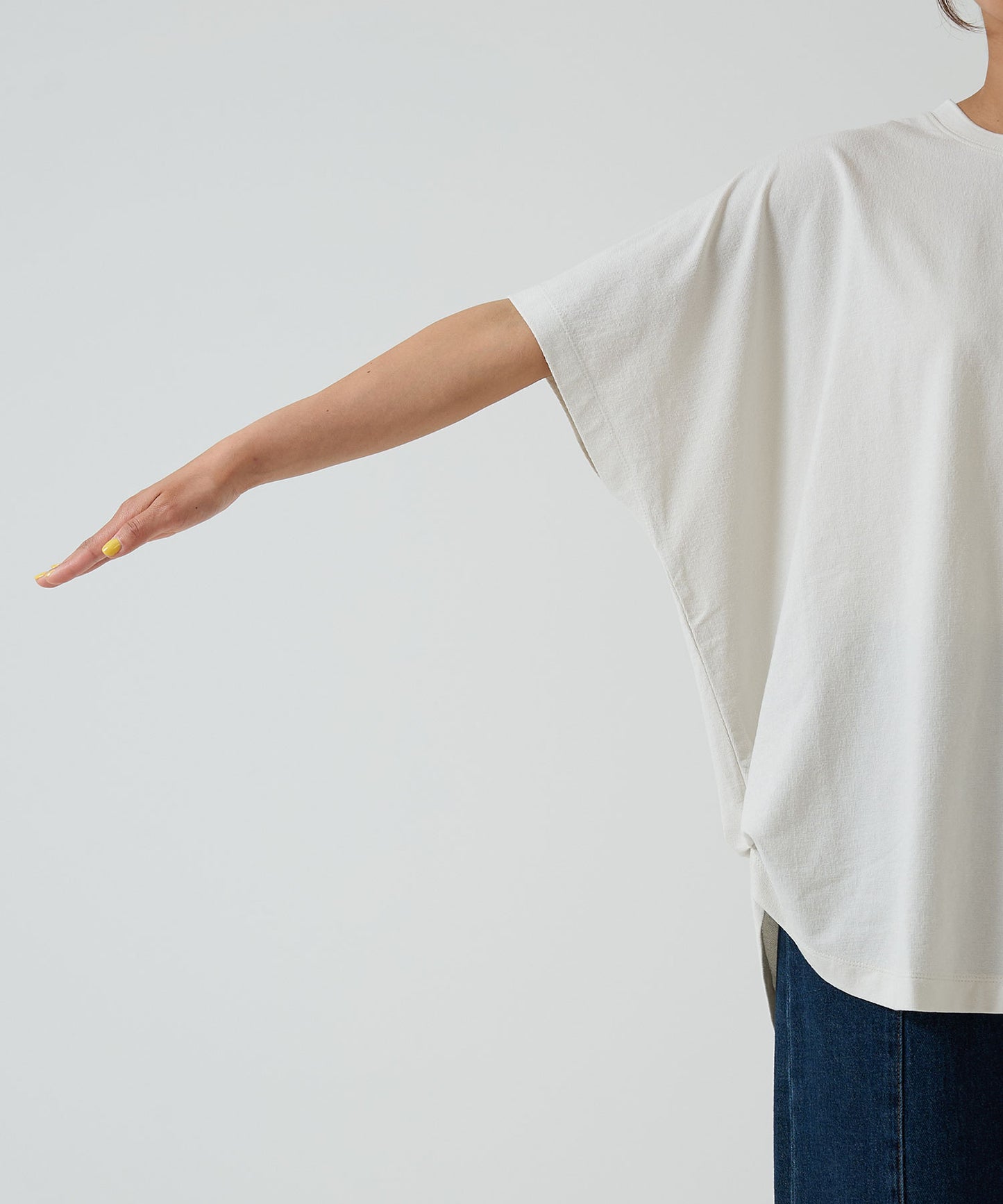 《Scheduled for Arrival Soon》Cut Crepe Back Henley Dolman Tunic