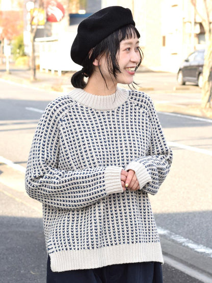 ハイネックニットプルオーバー