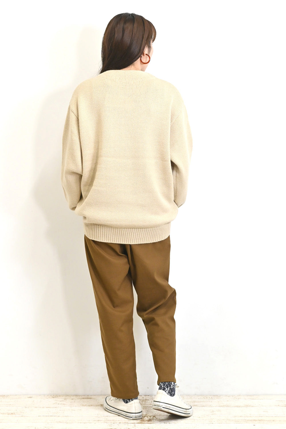 すっきりネックニットプルオーバー