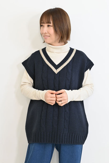 チルデンニットベスト