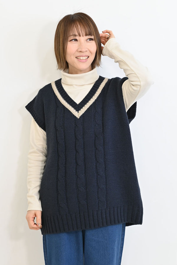 チルデンニットベスト