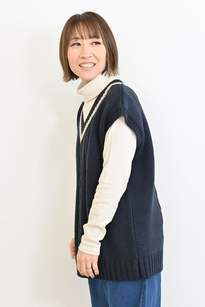 チルデンニットベスト
