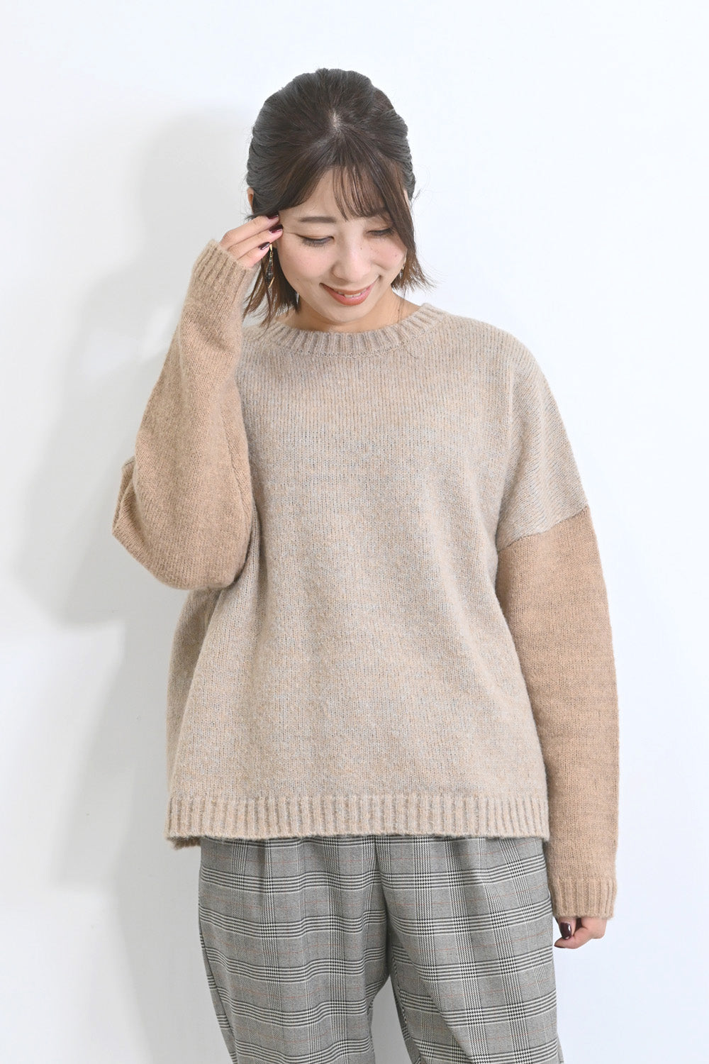 袖配色ゆったりニットプルオーバー
