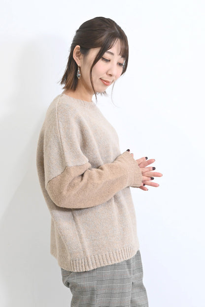 袖配色ゆったりニットプルオーバー