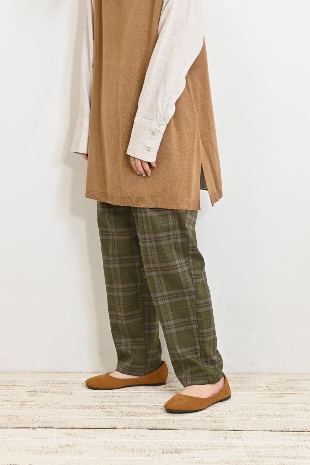 イージータックパンツ